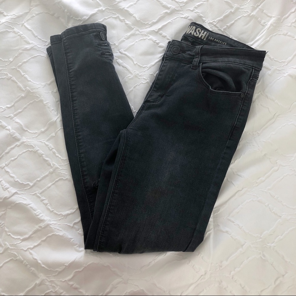 Black skinny jeans